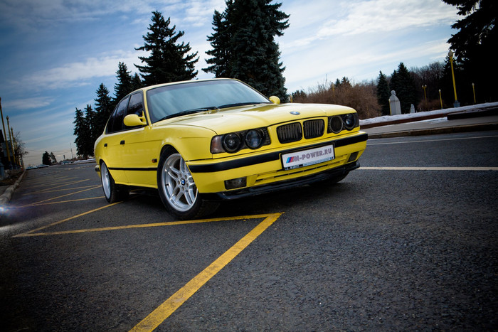 BMW M5 e34 мощь в классике