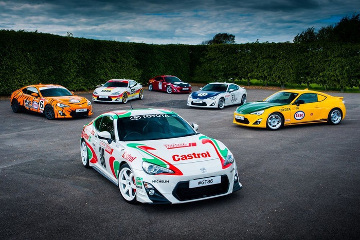 Toyota GT86 примеряет цвета легенд