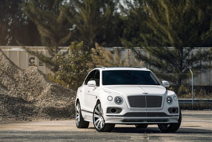 Ослепительная Bentley Bentayga