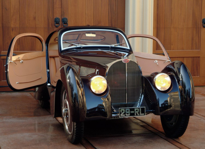 Изящный Bugatti Type 51 Dubos Coupe