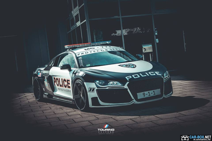 Audi R8 для полиции