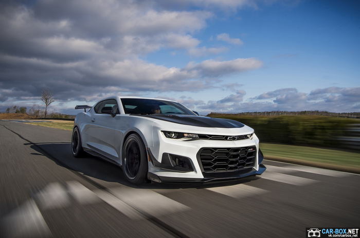 Трековый Chevrolet Camaro ZL1 1LE